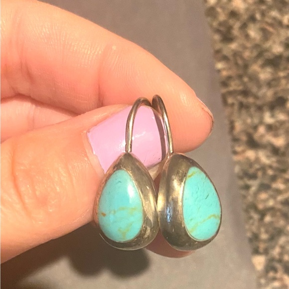 Teal Necklace and Earrings - Picture 3 of 5